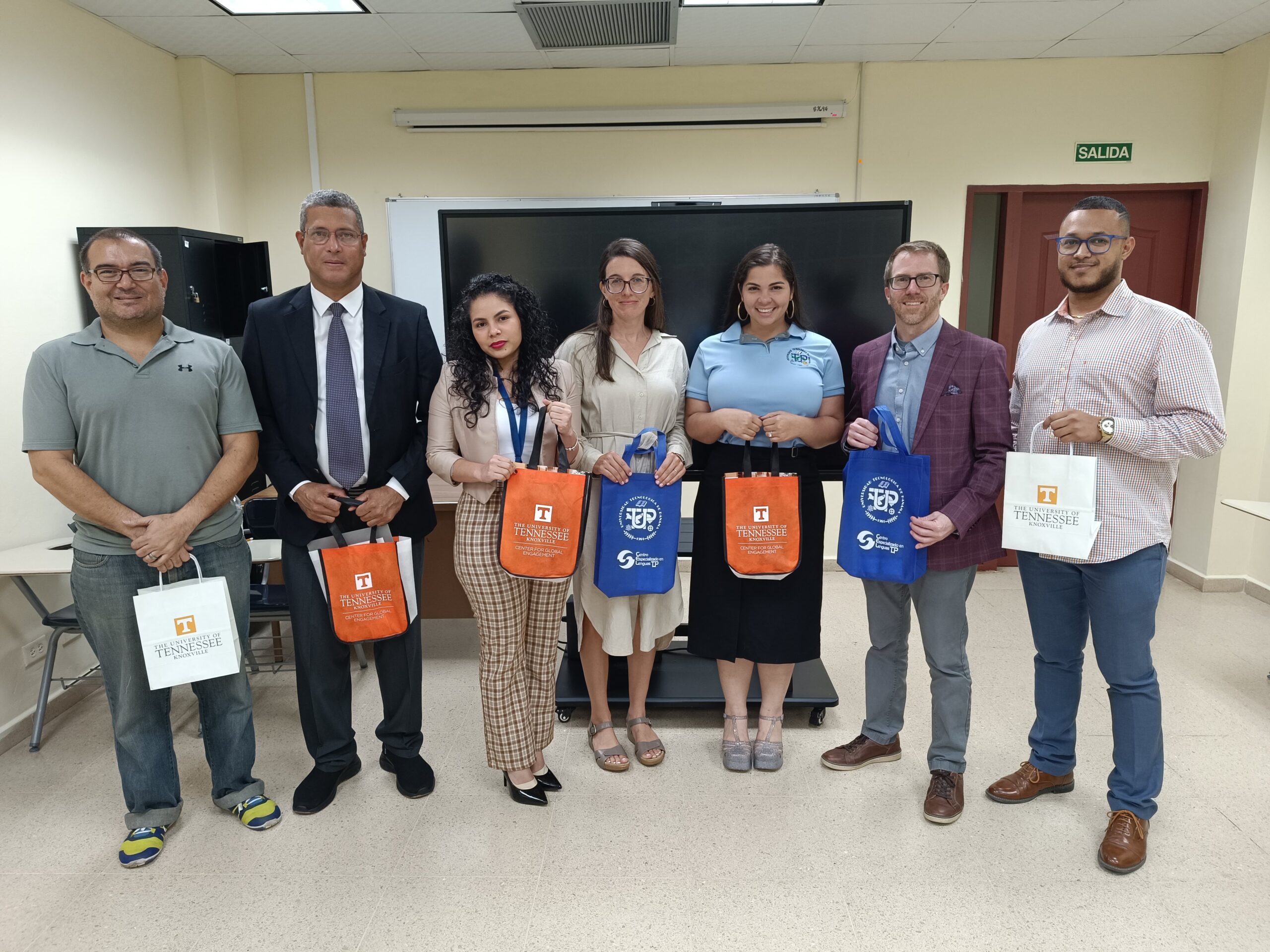 Picture of UTK faculty teaching a group of educators in Panama in person